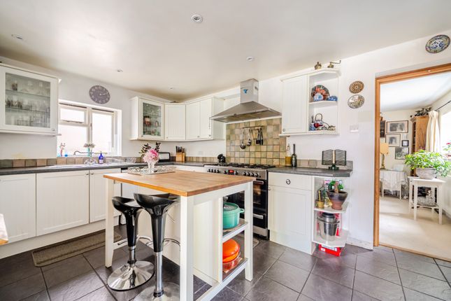 Myrtle Cottage, Grove Road, Hindhead photo 3