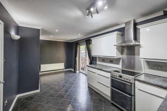 43, Tennyson Avenue, Doncaster photo 3