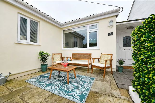 2-bed bungalow on 14a,, Western Lane, Swansea, £250,000
