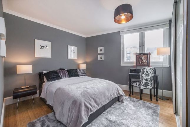 Flat for sale in Crown Court, Park Road, London
