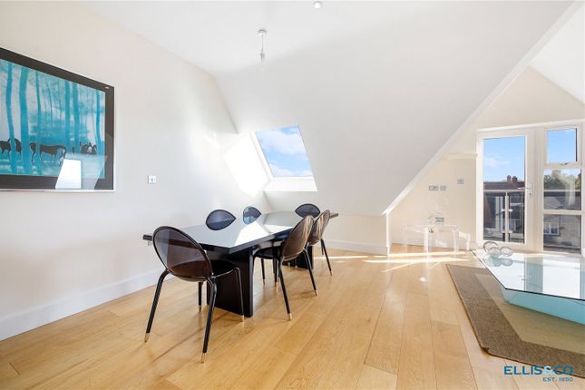 Flat for sale in Evergreen Court, 10A Amberden Avenue, Finchley, London