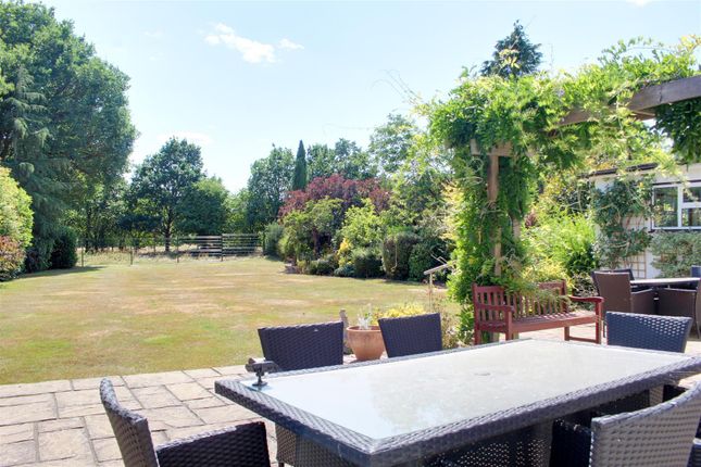 30, Mymms Drive, Brookmans Park photo 3
