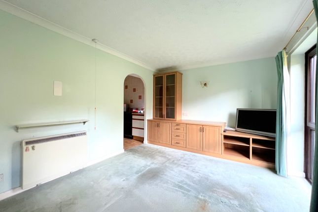 Flat for sale in Grove Road North, Southsea