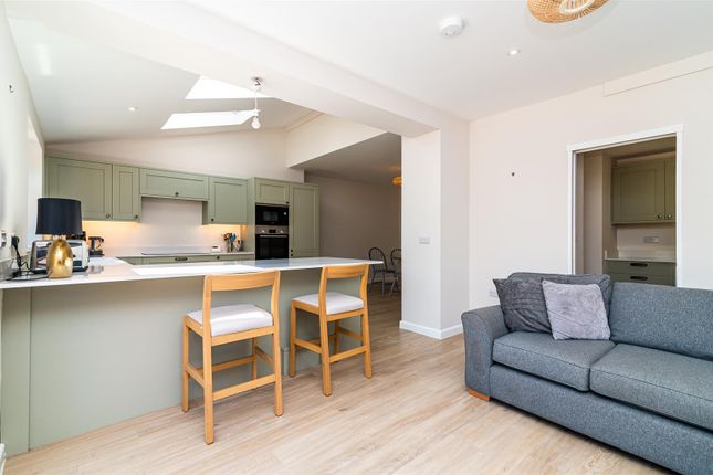 12, Farnsfield Avenue, Nottingham photo 4