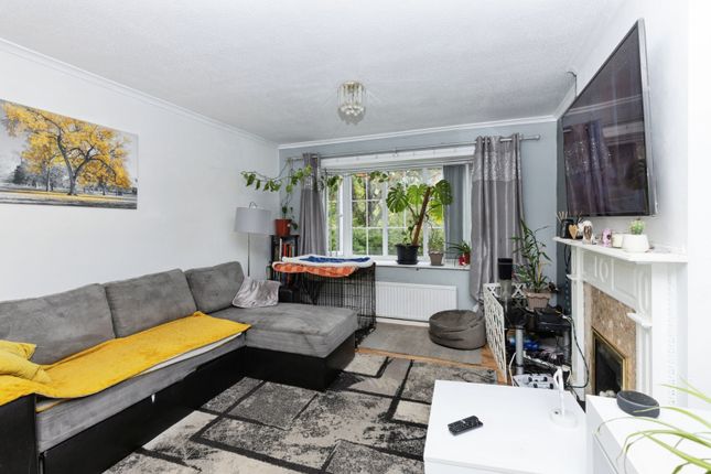 2, Sycamore Croft, Leeds photo 3