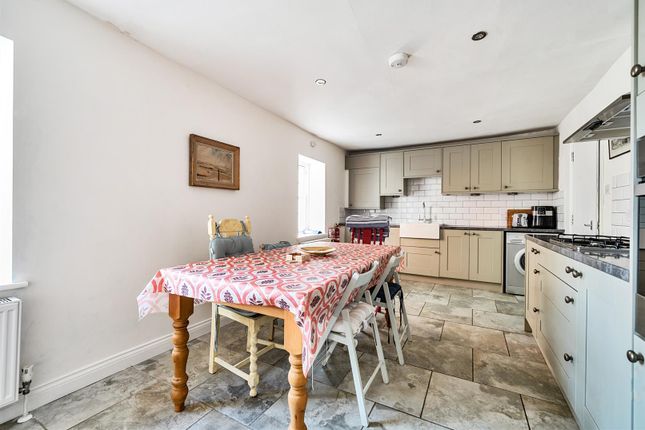 Place House, 1A, Church Walk, Bideford photo 4