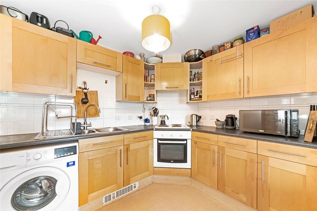 89 Greenfell Mansions,, Glaisher Street, London photo 5