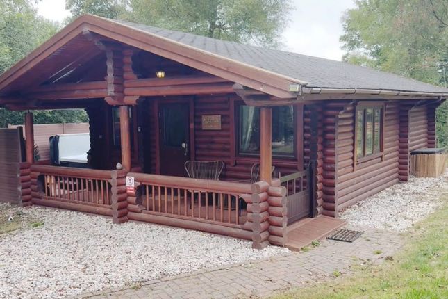 Bespoke Log Cabin Retreat Exterior