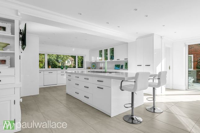 Hanbury Drive, Ware photo 2