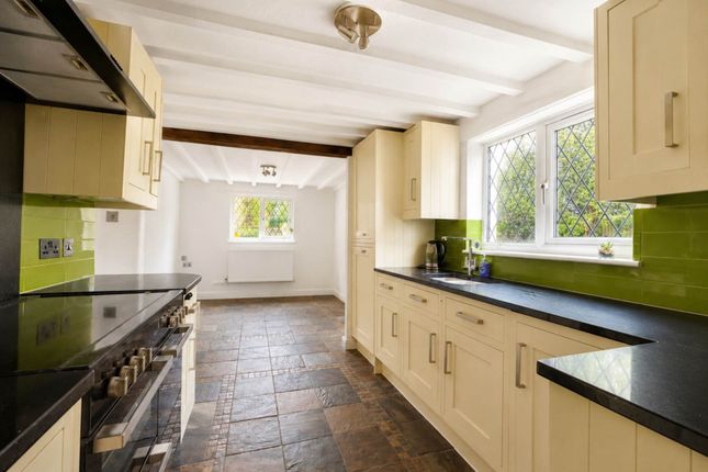 Western Lodge, Roundswell, Barnstaple photo 5