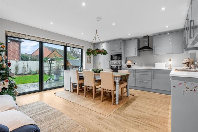 19A, New Road, Knebworth photo 2