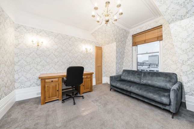 Flat 11, Churston Mansions, 176, Gray's Inn Road, London photo 4