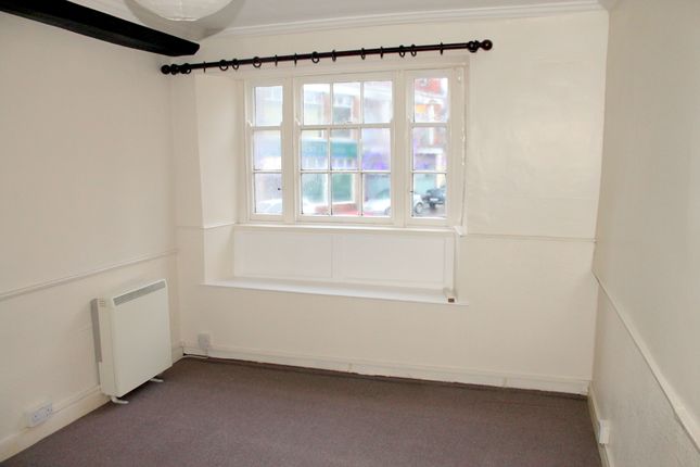 Studio to rent in The Square, Gillingham