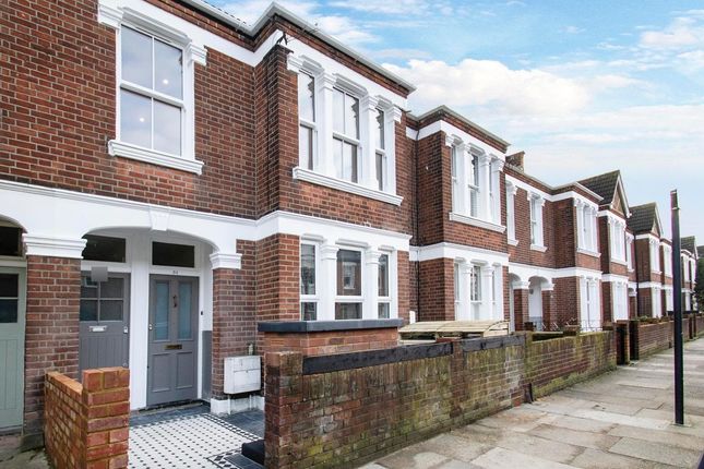 Waldron Road, London photo 3