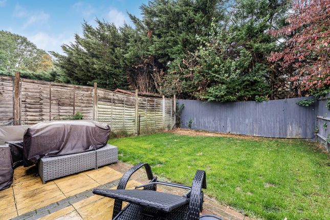 Rainsford Close, Stanmore photo 4