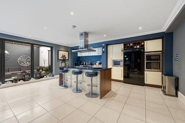 The Coppice, The Laurels, Brooklands Road, WEYBRIDGE photo 2