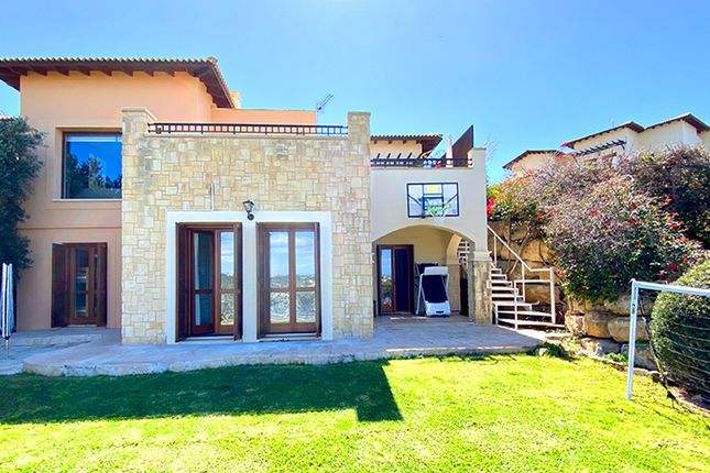 Villa for sale in Zephyros Village, Aphrodite Hills, Paphos, Cyprus