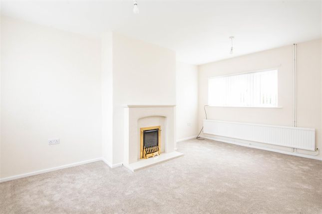 27, Tansley Avenue, Chorley photo 2