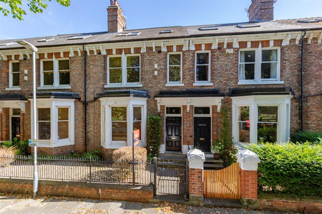 Thumbnail Town house for sale in Stanhope Road North, Darlington