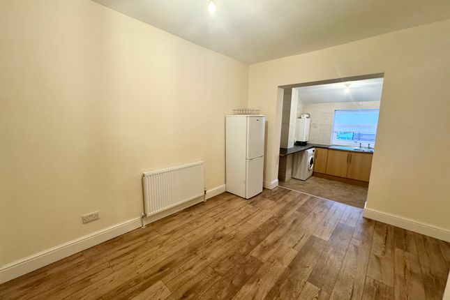 Flat 329, Sheffield photo 3