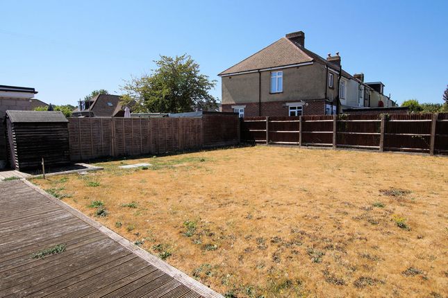 3, Sandport Grove, Fareham photo 4