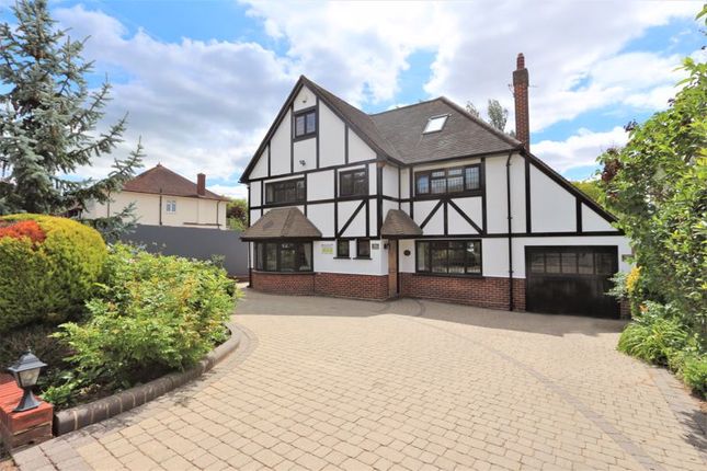 Property for sale in Meadow Way, Chigwell