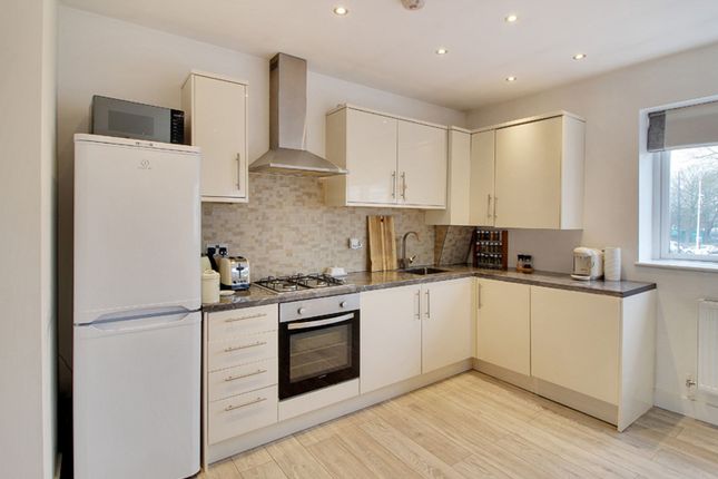 6 Bowthorpe House Gatwick Road, Crawley photo 2