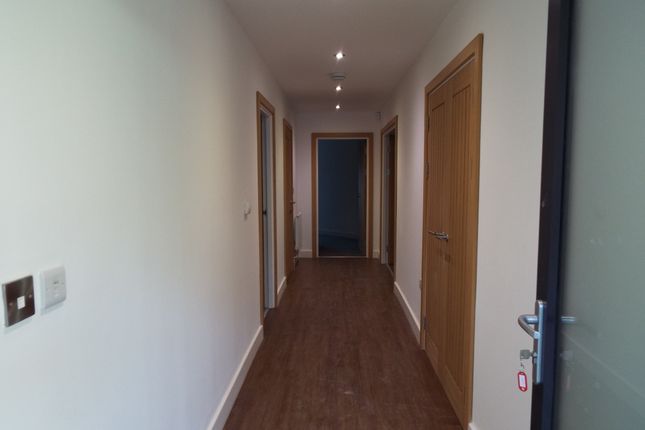 Flat to rent in Fox Street, Leicester