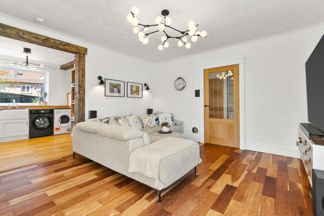 154, Aurs Road, Glasgow photo 4