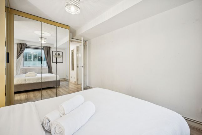 Flat 21, 25, Gresse Street, Fitzrovia photo 4