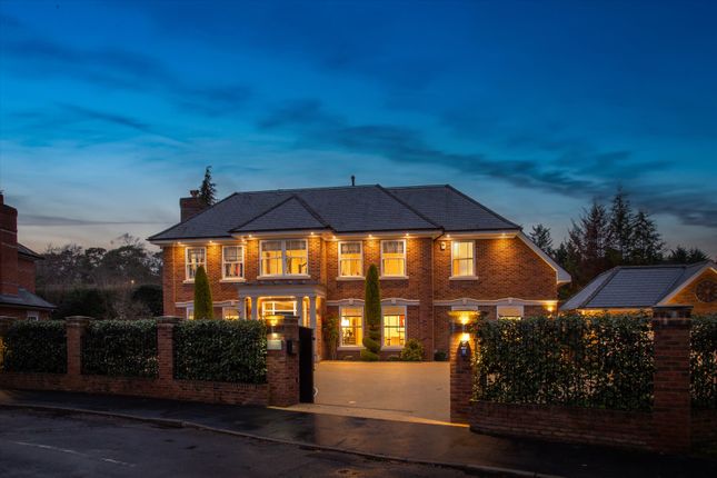 5-bed detached on Snows Paddock, Windlesham, £10,000/mo