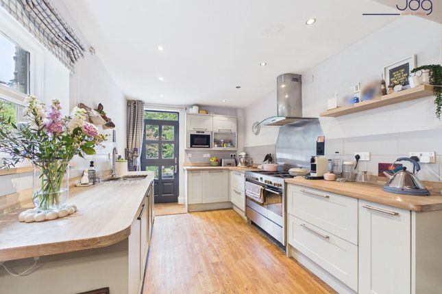 12 Lily Grove, Lancaster photo 4