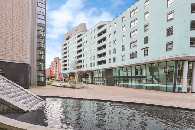 2-bed flat on 306 Gateway East,, Marsh Lane, West Yorkshire, £160,000