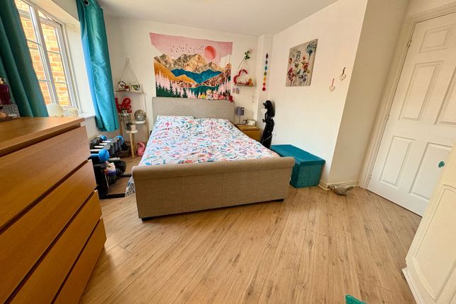 5, Berrywell Drive, Leicester photo 4