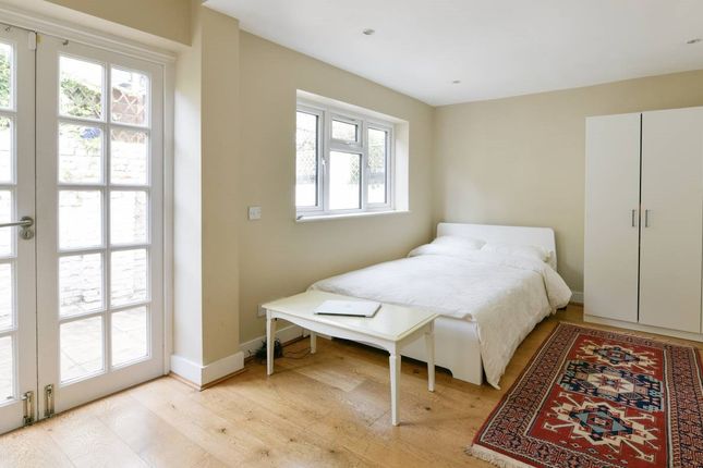 1-bed house on 33, Marville Road, London, £5,373/mo