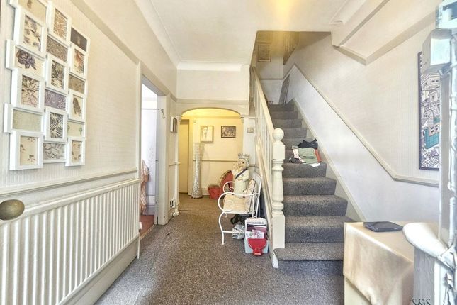 66 Park Road, Manchester photo 3