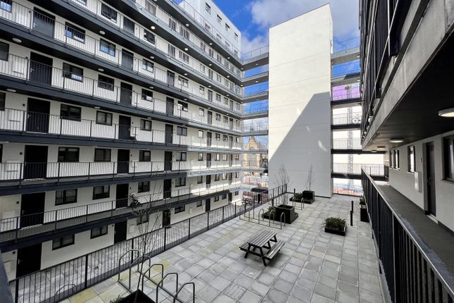 25 Norfolk Street, Liverpool photo 2