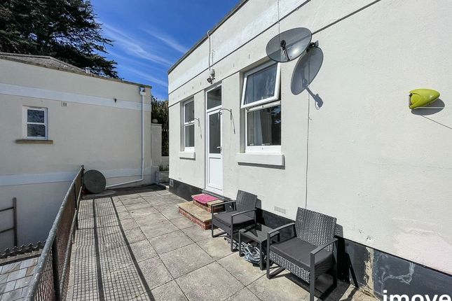 Thumbnail Flat for sale in Manor Glade Court, Higher Warberry Road, Torquay
