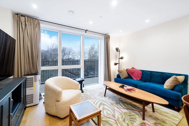 Thumbnail Flat for sale in Third Avenue, London