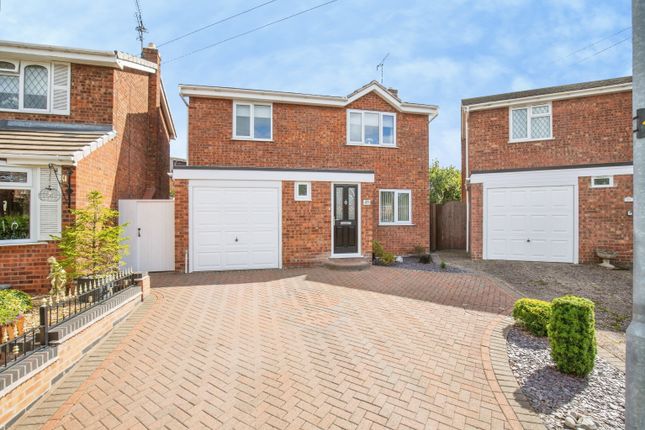 3-bed detached on 21, St Peters Avenue, Atherstone, £325,000