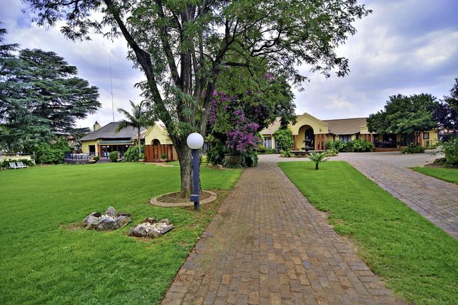 Property for sale in Rietfontein, 31 North Avenue, Glen Marais, Johannesburg, 1619