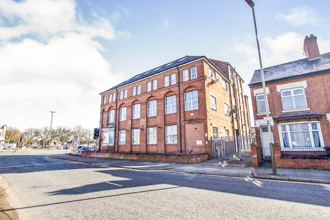 Thumbnail Flat for sale in Fosse Road North, Leicester