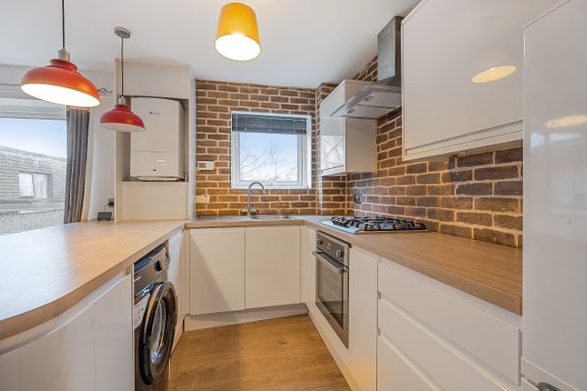 Flat for sale in Mulberry Court, Guildford, Surrey