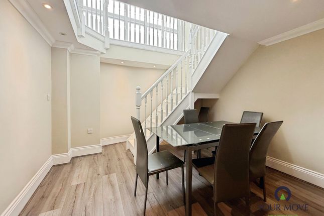 Flat 4, The Sidings 1A,, Moat Lane, Erith photo 5