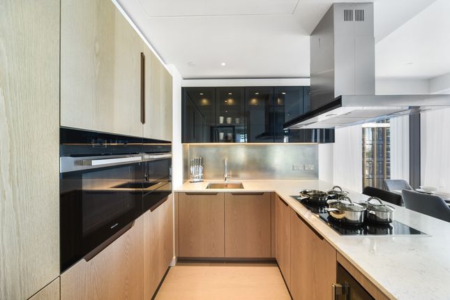 Apartment 0708 (f), River Park Tower, 1, Nine Elms Lane, London photo 2