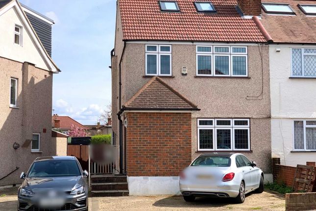 Thumbnail Semi-detached house to rent in Derwent Drive, Hayes