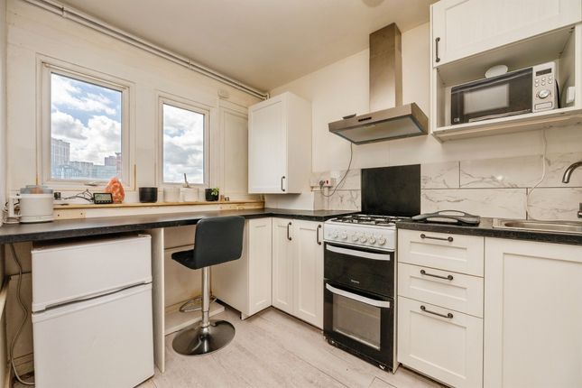 Flat 28, Norton Tower, Civic Close, Birmingham photo 3