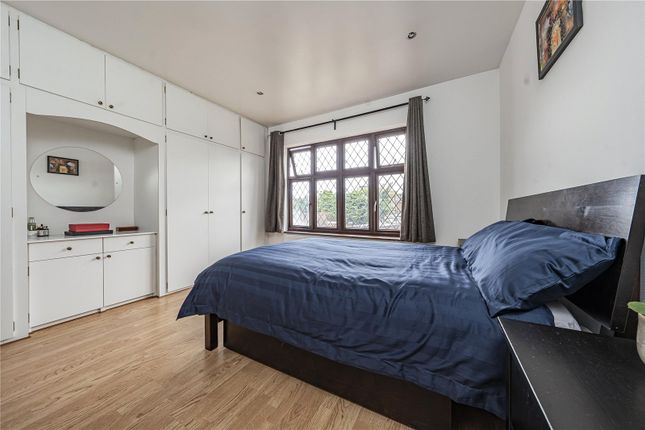 2, Cherry Orchard, West Drayton photo 4