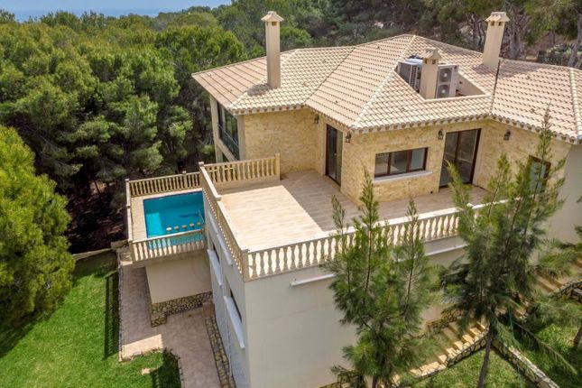 Villa for sale in Campoamor, Alacant, Spain