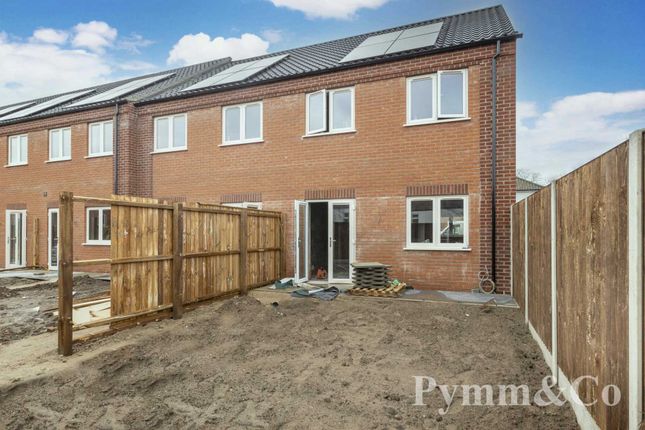 End terrace house for sale in Starling Road, Norwich